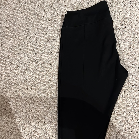 Nordstrom Rack black pants size L seam down back hit ankle. - Picture 2 of 4